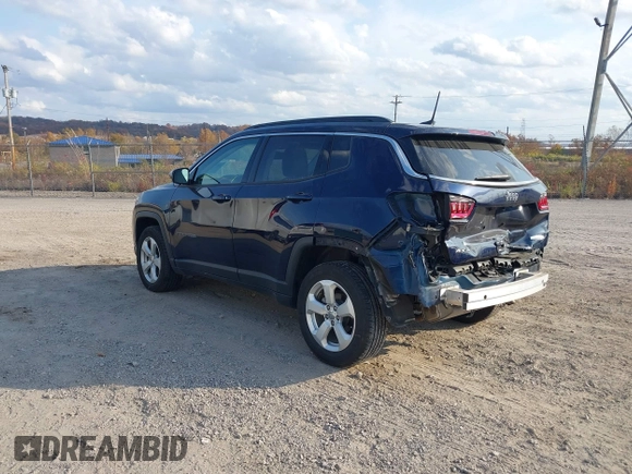 2019 Jeep Compass Latitude with VIN 3C4NJDBB0KT818133, listed as a IAAI auction lot 40736830 with 37,714 mi miles. Bid and sale history available at carsss.com. Image 3.