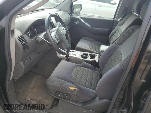 2008 Nissan Pathfinder LE z VIN 5N1AR18UX8C661788, wystawiony jako Copart lot #61437515 z przebiegiem 122 086 mil mil oraz Szkoda całkowita • Salvage title. Historia ofert i sprzedaży dostępna na DreamBid. Obrazek 7.