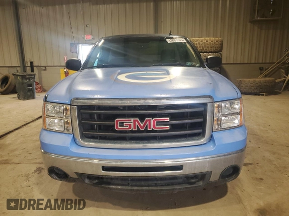 2011 GMC Sierra 1500 with VIN 1GTN2VEA5BZ112595, listed as a Copart auction lot 43603965 with 141,038 mi miles and Salvage Title. Bid and sale history available at DreamBid. Image 5.