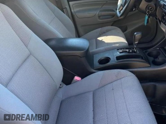 2013 Toyota Tacoma PreRunner with VIN 5TFTU4GN5DX036659, listed as a Copart auction lot 83690354 with 82,691 mi miles and Clean Title. Bid and sale history available at carsss.com. Image 5.