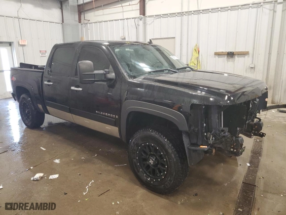 2008 Chevrolet Silverado 1500 LT w/1LT with VIN 2GCEK13M681101175, listed as a Copart auction lot 88976105 with 198,026 mi miles and Non Repairable. Bid and sale history available at carsss.com. Image 4.