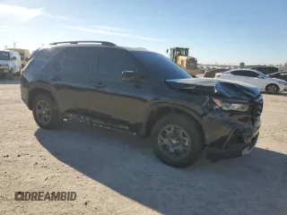 2025 Honda Pilot TrailSport with VIN 5FNYG1H63SB087572, listed as a Copart auction lot 46827625 with 962 mi miles and Salvage Title. Bid and sale history available at carsss.com. Image 4.