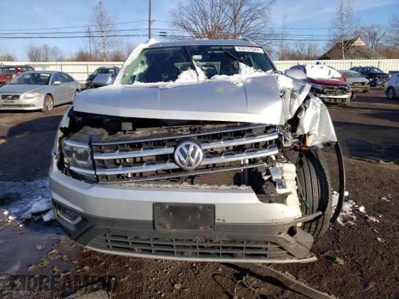 2019 Volkswagen Atlas SEL Premium with VIN 1V2NR2CAXKC582684, listed as a Copart auction lot 83217524 with 127,821 mi miles and Salvage title. Bid and sale history available at DreamBid. Image 5.