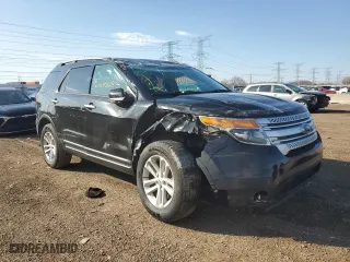 2014 Ford Explorer XLT with VIN 1FM5K8D80EGA26932, listed as a Copart auction lot 50895685 with 217,926 mi miles and Salvage Title. Bid and sale history available at carsss.com. Image 4.