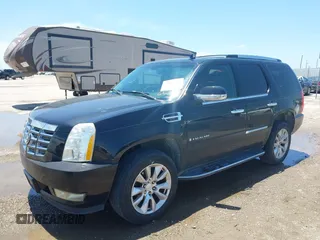2007 Cadillac Escalade with VIN 1GYFK63897R254394, listed as a IAAI auction lot 42438713 with 199,794 mi miles and . Bid and sale history available at DreamBid. Image 6.
