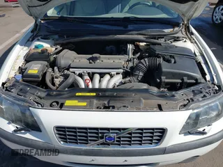 2002 Volvo S60 with VIN YV1RS61RX22155450, listed as a IAAI auction lot 41988229 with 86,115 mi miles. Bid and sale history available at carsss.com. Image 10.