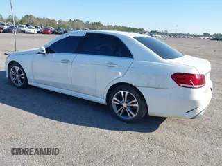 2015 Mercedes-Benz E 350 Sport с VIN WDDHF5KB4FB135434, выставлен на аукционе IAAI как лот 41782298 с пробегом 73 152 миль миль и . История ставок и продаж доступна на DreamBid. Изображение 3.