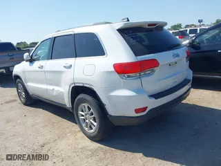 2014 Jeep Grand Cherokee Laredo with VIN 1C4RJEAG2EC107005, listed as a IAAI auction lot 41970670 with 299,211 mi miles. Bid and sale history available at carsss.com. Image 3.