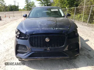 2022 Jaguar F-Pace S z VIN SADCJ2EX5NA698297, wystawiony jako Copart lot #58748925 z przebiegiem 46 525 mil mil oraz Szkoda całkowita • Salvage title. Historia ofert i sprzedaży dostępna na DreamBid. Obrazek 5.