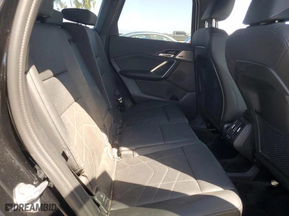 2024 BMW X1 xDrive28i with VIN WBX73EF09R5Z39211, listed as a Copart auction lot 52126935 with 4,581 mi miles and Salvage Title. Bid and sale history available at carsss.com. Image 11.