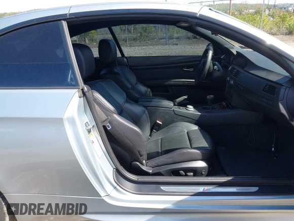 2008 BMW 3 Series M3 with VIN WBSWL93518P330402, listed as a IAAI auction lot 42165825 with 53,531 mi miles and . Bid and sale history available at carsss.com. Image 5.