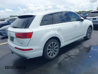 2018 Audi Q7 Premium Plus z VIN WA1LHAF79JD004553, wystawiony jako IAAI lot #42591653 z przebiegiem 65 349 mil mil oraz . Historia ofert i sprzedaży dostępna na DreamBid. Obrazek 4.