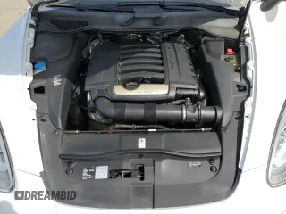 2013 Porsche Cayenne z VIN WP1AA2A2XDLA04038, wystawiony jako Copart lot #52906175 z przebiegiem 162 411 mil mil oraz Szkoda całkowita • Salvage title. Historia ofert i sprzedaży dostępna na DreamBid. Obrazek 12.