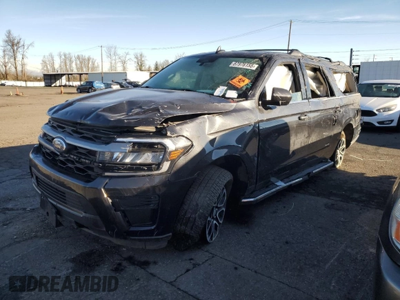 2023 Ford Expedition Max XLT z VIN 1FMJK1J87PEA51321, wystawiony jako Copart lot #47308885 z przebiegiem 10 310 mil mil oraz Czysty tytuł • Clean title. Historia ofert i sprzedaży dostępna na DreamBid. Obrazek 1.