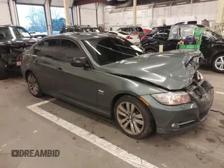 2009 BMW 3 Series 335i xDrive z VIN WBAPL33529A404159, wystawiony jako IAAI lot #41321362 z przebiegiem 120 880 mil mil oraz . Historia ofert i sprzedaży dostępna na DreamBid. Obrazek 1.