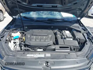 2019 Volkswagen Passat 2.0T Wolfsburg Edition with VIN 1VWLA7A35KC011084, listed as a IAAI auction lot 40385111 with 81,119 mi miles. Bid and sale history available at carsss.com. Image 10.