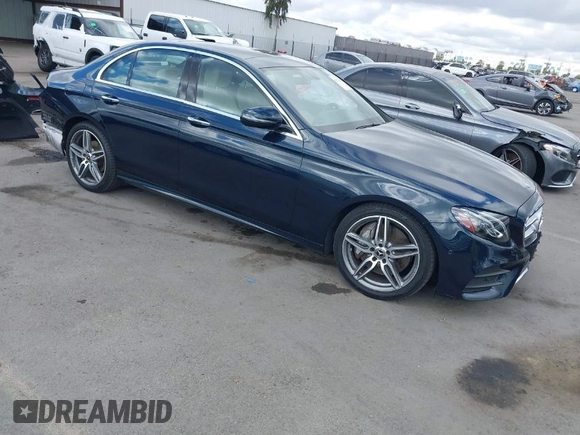 2018 Mercedes-Benz E-Class E 300 with VIN WDDZF4JB4JA374948, listed as a IAAI auction lot 41513301 with 57,579 mi miles. Bid and sale history available at carsss.com. Image 1.