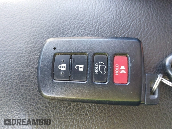 2018 Toyota RAV4 XLE with VIN 2T3RFREV1JW778612, listed as a IAAI auction lot 41664082 with 92,417 mi miles. Bid and sale history available at carsss.com. Image 11.