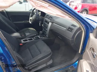 2012 Ford Fusion SE with VIN 3FAHP0HA5CR285932, listed as a IAAI auction lot 42055120 with Not Provided miles and . Bid and sale history available at DreamBid. Image 5.