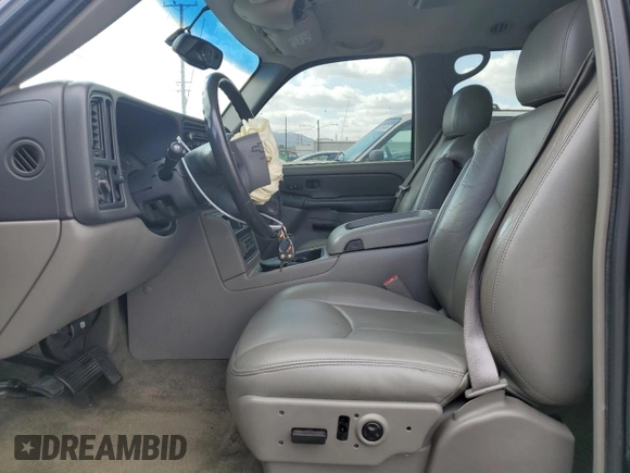 2003 Chevrolet Tahoe LT with VIN 1GNEC13TX3R293907, listed as a Copart auction lot 71849144 with 238,669 mi miles and Salvage Title. Bid and sale history available at carsss.com. Image 7.