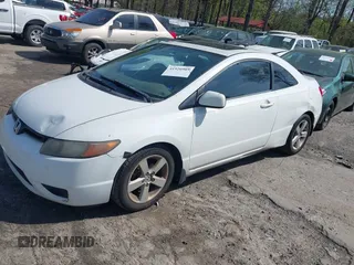 2008 Honda Civic Cpe EX with VIN 2HGFG12888H574255, listed as a IAAI auction lot 41920905 with 236,005 mi miles. Bid and sale history available at carsss.com. Image 2.