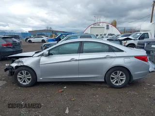 2013 Hyundai Sonata GLS with VIN 5NPEB4AC3DH693395, listed as a IAAI auction lot 40786592 with 147,774 mi miles and . Bid and sale history available at carsss.com. Image 15.