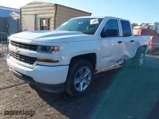 2018 Chevrolet Silverado 1500 Custom with VIN 1GCRCPEC0JZ358528, listed as a IAAI auction lot 41441578 with 113,078 mi miles. Bid and sale history available at carsss.com. Image 17.