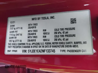 2022 Tesla Model 3 z VIN 5YJ3E1EA2NF133745, wystawiony jako IAAI lot #41625050 z przebiegiem 9 438 mil mil oraz . Historia ofert i sprzedaży dostępna na DreamBid. Obrazek 9.