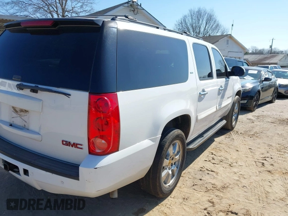 2008 GMC Yukon XL SLT 4SB with VIN 1GKFC16038R186997, listed as a IAAI auction lot 41788484 with 202,832 mi miles and . Bid and sale history available at carsss.com. Image 4.