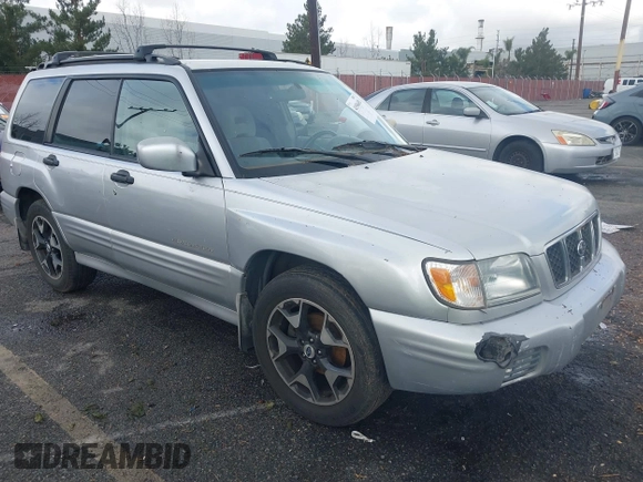 2002 Subaru Forester S w/Premium Pkg with VIN JF1SF65622H713337, listed as a IAAI auction lot 41506492 with 201,188 mi miles. Bid and sale history available at carsss.com. Image 1.