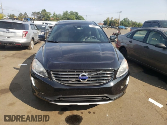 2016 Volvo XC60 T6 Drive-E with VIN YV449MDK8G2804391, listed as a Copart auction lot 71950144 with 140,846 mi miles and Clean Title. Bid and sale history available at carsss.com. Image 5.