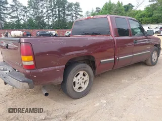 2001 Chevrolet Silverado 1500 LS with VIN 2GCEC19T911148055, listed as a IAAI auction lot 42101561 with 209,174 mi miles. Bid and sale history available at carsss.com. Image 4.