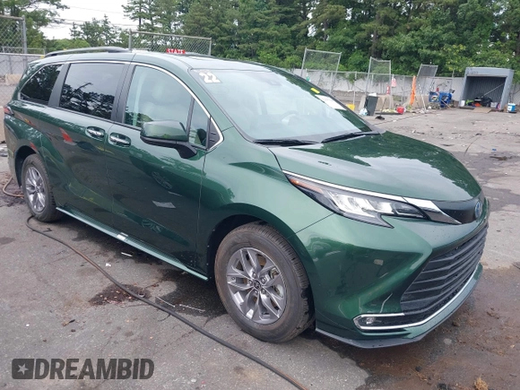 2022 Toyota Sienna XLE with VIN 5TDYSKFC1NS043177, listed as a IAAI auction lot 42495390 with 33,908 mi miles and . Bid and sale history available at DreamBid. Image 1.