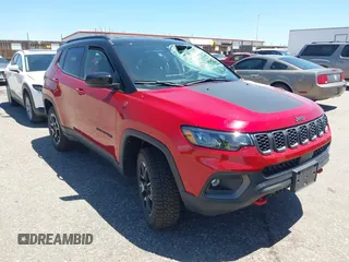 2025 Jeep Compass Trailhawk with VIN 3C4NJDDN7ST550950, listed as a IAAI auction lot 42540153 with 8,546 mi miles and . Bid and sale history available at DreamBid. Image 1.