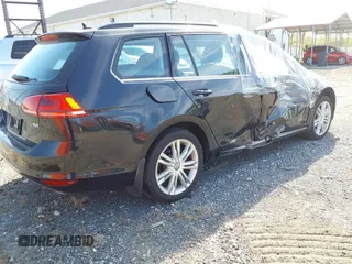2015 Volkswagen Golf SE z VIN 3VWFA7AU7FM520202, wystawiony jako IAAI lot #42092569 z przebiegiem 113 372 mil mil oraz . Historia ofert i sprzedaży dostępna na DreamBid. Obrazek 4.