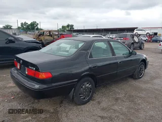 2001 Toyota Camry CE z VIN 4T1BG22K81U054795, wystawiony jako IAAI lot #42359932 z przebiegiem 167 341 mil mil oraz . Historia ofert i sprzedaży dostępna na DreamBid. Obrazek 4.