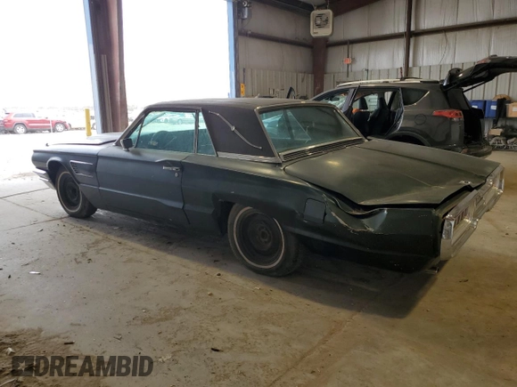 1965 Ford Thunderbird с VIN 5Y87Z145008, выставлен на аукционе Copart как лот 51123095 с пробегом 898 350 миль миль и Списание • Salvage title. История ставок и продаж доступна на DreamBid. Изображение 2.