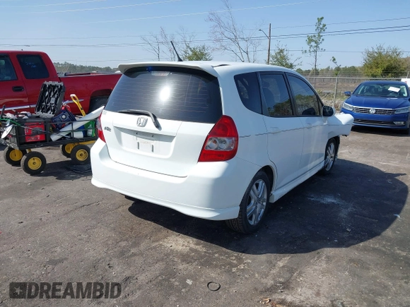 2007 Honda Fit Sport with VIN JHMGD37627S042665, listed as a IAAI auction lot 41734791 with 134,444 mi miles. Bid and sale history available at carsss.com. Image 4.