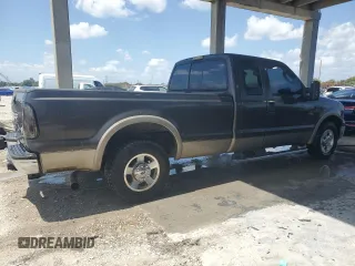 2005 Ford F-250 XL z VIN 1FTSX20P95EB03036, wystawiony jako Copart lot #52512595 z przebiegiem 135 678 mil mil oraz Czysty tytuł • Clean title. Historia ofert i sprzedaży dostępna na DreamBid. Obrazek 3.