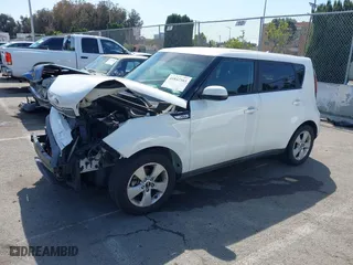 2018 Kia Soul with VIN KNDJN2A29J7892050, listed as a IAAI auction lot 41847303 with 104,332 mi miles. Bid and sale history available at carsss.com. Image 2.