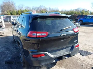 2016 Jeep Cherokee 75th Anniversary with VIN 1C4PJLCB5GW107918, listed as a IAAI auction lot 41923377 with 165,619 mi miles and . Bid and sale history available at DreamBid. Image 3.