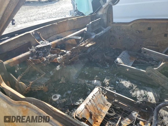 1999 Ford F-350 z VIN 1FTWX32S0XEB73729, wystawiony jako Copart lot #46487445 z przebiegiem Nie podano mil oraz Szkoda całkowita • Salvage title. Historia ofert i sprzedaży dostępna na DreamBid. Obrazek 7.