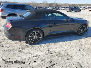 2020 Ford Mustang EcoBoost z VIN 1FATP8UHXL5138164, wystawiony jako Copart lot #47954975 z przebiegiem 53 500 mil mil oraz Szkody całkowita. Historia ofert i sprzedaży dostępna na DreamBid. Obrazek 3.