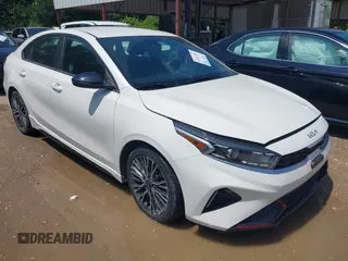 2023 Kia Forte GT-Line z VIN 3KPF54AD6PE562975, wystawiony jako IAAI lot #42431385 z przebiegiem 49 235 mil mil oraz . Historia ofert i sprzedaży dostępna na DreamBid. Obrazek 1.