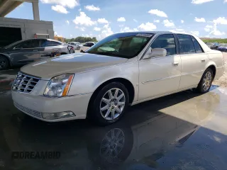 2009 Cadillac DTS 1SC z VIN 1G6KD57Y69U127768, wystawiony jako Copart lot #72415494 z przebiegiem 97 811 mil mil oraz Szkoda całkowita • Salvage title. Historia ofert i sprzedaży dostępna na DreamBid. Obrazek 1.