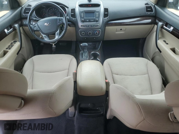2015 Kia Sorento LX with VIN 5XYKTCA69FG562664, listed as a Copart auction lot 63301385 with 156,729 mi miles and Clean title. Bid and sale history available at DreamBid. Image 8.
