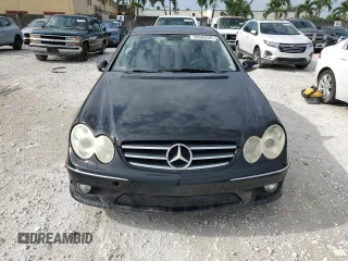 2006 Mercedes-Benz CLK 500 z VIN WDBTJ75J16F169856, wystawiony jako Copart lot #59345235 z przebiegiem 209 777 mil mil oraz Czysty tytuł • Clean title. Historia ofert i sprzedaży dostępna na DreamBid. Obrazek 5.