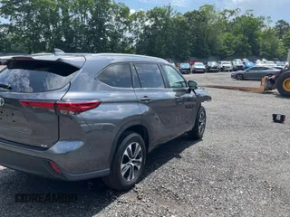 2023 Toyota Highlander L with VIN 5TDKDRAH4PS049134, listed as a Copart auction lot 63428785 with 18,645 mi miles and Salvage title. Bid and sale history available at DreamBid. Image 4.