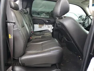 2007 Chevrolet Avalanche LT w/3LT with VIN 3GNFK12327G160346, listed as a Copart auction lot 70892764 with 127,481 mi miles and Salvage Title. Bid and sale history available at carsss.com. Image 10.