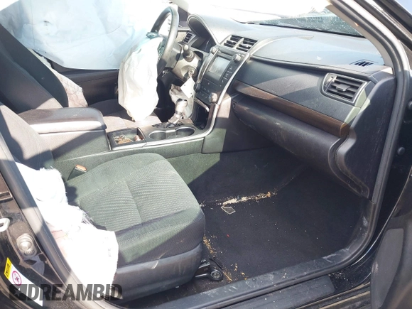 2017 Toyota Camry XLE z VIN 4T1BF1FK1HU805219, wystawiony jako IAAI lot #42199342 z przebiegiem 133 102 mil mil oraz . Historia ofert i sprzedaży dostępna na DreamBid. Obrazek 5.